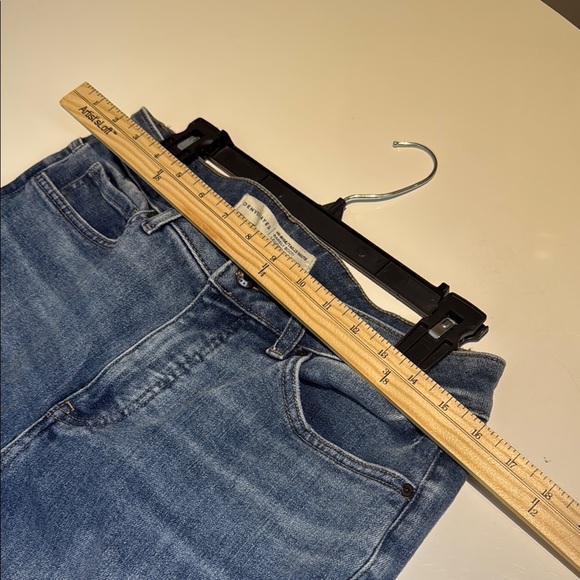 Denver Hayes Classic Blue Women's Jeans Hi-Rise Barely Boot Size 12 X 30 - Picture 4 of 7